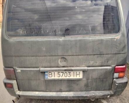 Зелений Фольксваген Transporter, об'ємом двигуна 2.5 л та пробігом 270 тис. км за 3500 $, фото 1 на Automoto.ua