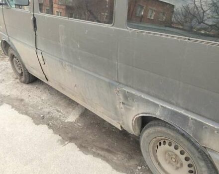 Зелений Фольксваген Transporter, об'ємом двигуна 2.5 л та пробігом 270 тис. км за 3500 $, фото 2 на Automoto.ua