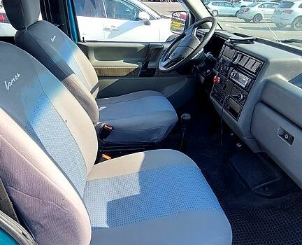 Фольксваген Transporter 1995 в Киеве на Automoto.ua Зеленый Фольксваген Transporter, объемом двигателя 2.4 л и пробегом 560 тыс. км за 3000 $, фото 5 на Automoto.ua