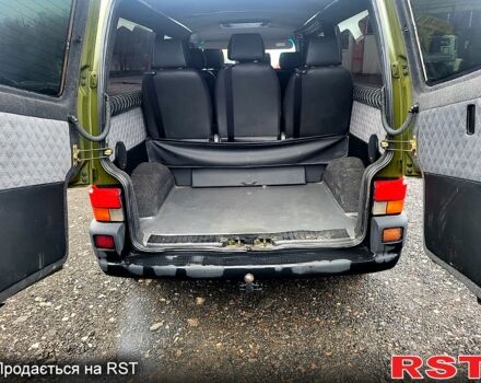 Зеленый Фольксваген Transporter, объемом двигателя 2.5 л и пробегом 300 тыс. км за 6900 $, фото 1 на Automoto.ua