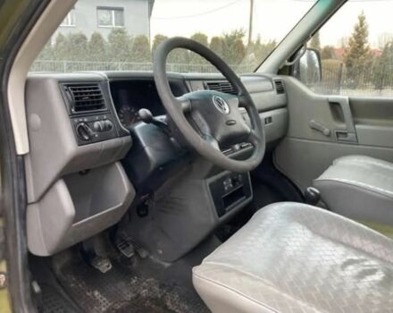 Фольксваген Transporter 2003 в Киеве на Automoto.ua Зеленый Фольксваген Transporter, объемом двигателя 0 л и пробегом 270 тыс. км за 2250 $, фото 4 на Automoto.ua