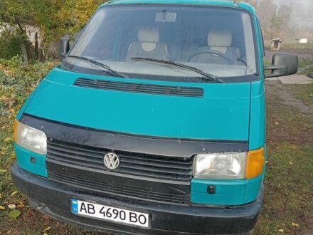 Зелений Фольксваген Transporter, об'ємом двигуна 2 л та пробігом 526 тис. км за 2650 $, фото 1 на Automoto.ua