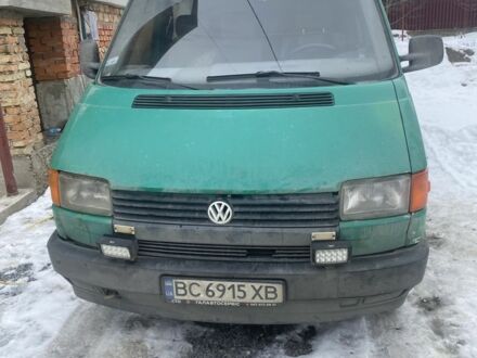 Зелений Фольксваген Transporter, об'ємом двигуна 1.9 л та пробігом 700 тис. км за 3300 $, фото 1 на Automoto.ua