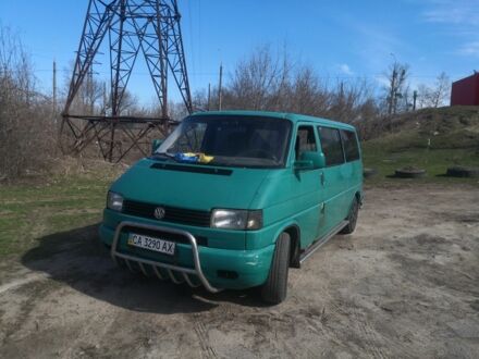 Зелений Фольксваген Transporter, об'ємом двигуна 0 л та пробігом 500 тис. км за 2800 $, фото 1 на Automoto.ua