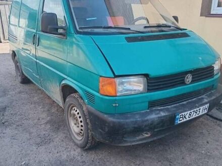 Зеленый Фольксваген Transporter, объемом двигателя 1.9 л и пробегом 400 тыс. км за 2500 $, фото 1 на Automoto.ua