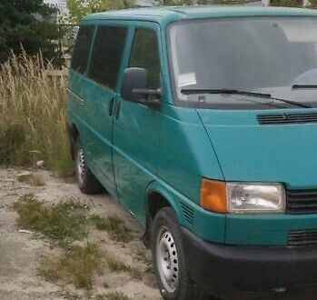 Зелений Фольксваген Transporter, об'ємом двигуна 2.5 л та пробігом 340 тис. км за 5900 $, фото 1 на Automoto.ua