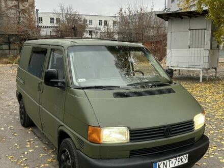 Зелений Фольксваген Transporter, об'ємом двигуна 2.5 л та пробігом 407 тис. км за 2700 $, фото 1 на Automoto.ua