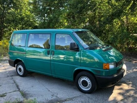 Зеленый Фольксваген Transporter, объемом двигателя 2.5 л и пробегом 268 тыс. км за 2350 $, фото 1 на Automoto.ua