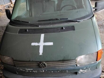 Зеленый Фольксваген Transporter, объемом двигателя 2.4 л и пробегом 350 тыс. км за 2000 $, фото 1 на Automoto.ua
