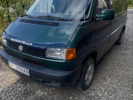 Зеленый Фольксваген Transporter, объемом двигателя 2.5 л и пробегом 300 тыс. км за 4200 $, фото 1 на Automoto.ua