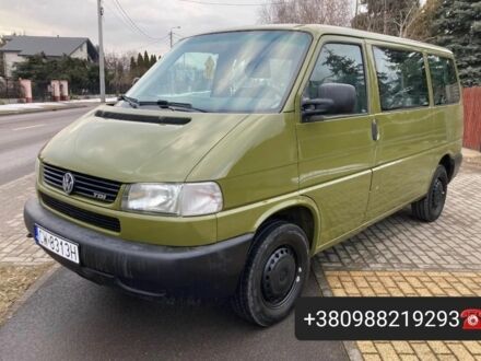 Фольксваген Transporter 2002 в Харькове на Automoto.ua Зеленый Фольксваген Transporter, объемом двигателя 2 л и пробегом 260 тыс. км за 2600 $, фото 1 на Automoto.ua