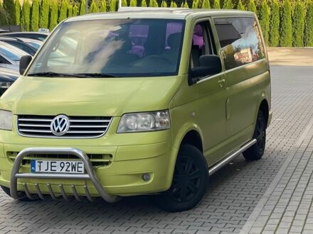 Зелений Фольксваген Transporter, об'ємом двигуна 1.9 л та пробігом 350 тис. км за 4487 $, фото 1 на Automoto.ua
