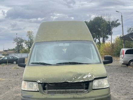 Зелений Фольксваген Transporter, об'ємом двигуна 2.5 л та пробігом 250 тис. км за 2470 $, фото 1 на Automoto.ua