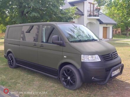 Фольксваген Transporter 2006 в Славянске на Automoto.ua Зеленый Фольксваген Transporter, объемом двигателя 2 л и пробегом 220 тыс. км за 3500 $, фото 1 на Automoto.ua