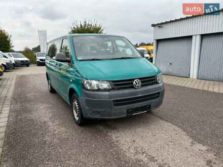 Зелений Фольксваген Transporter, об'ємом двигуна 2 л та пробігом 311 тис. км за 15000 $, фото 1 на Automoto.ua