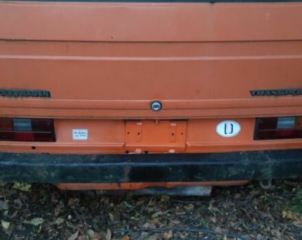 Оранжевый Фольксваген Transporter, объемом двигателя 1.6 л и пробегом 333 тыс. км за 594 $, фото 2 на Automoto.ua