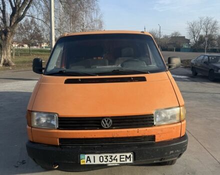 Оранжевый Фольксваген Transporter, объемом двигателя 2.4 л и пробегом 770 тыс. км за 2200 $, фото 1 на Automoto.ua