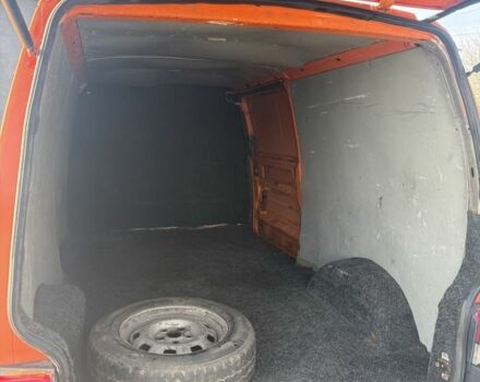 Оранжевый Фольксваген Transporter, объемом двигателя 2.4 л и пробегом 770 тыс. км за 2200 $, фото 5 на Automoto.ua