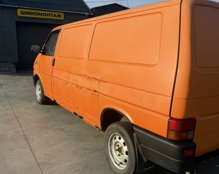 Оранжевый Фольксваген Transporter, объемом двигателя 2.4 л и пробегом 770 тыс. км за 2200 $, фото 4 на Automoto.ua