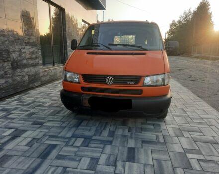 Оранжевый Фольксваген Transporter, объемом двигателя 3 л и пробегом 600 тыс. км за 3400 $, фото 2 на Automoto.ua