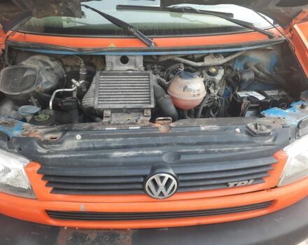 Оранжевый Фольксваген Transporter, объемом двигателя 3 л и пробегом 600 тыс. км за 3400 $, фото 4 на Automoto.ua