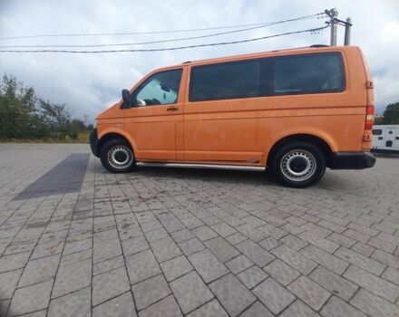 Оранжевый Фольксваген Transporter, объемом двигателя 2 л и пробегом 280 тыс. км за 7100 $, фото 1 на Automoto.ua