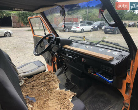 Оранжевый Фольксваген Transporter, объемом двигателя 1.6 л и пробегом 450 тыс. км за 2500 $, фото 2 на Automoto.ua