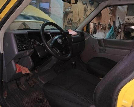 Оранжевый Фольксваген Transporter, объемом двигателя 1.9 л и пробегом 450 тыс. км за 4850 $, фото 5 на Automoto.ua