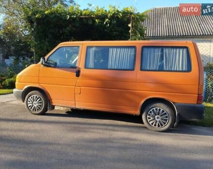 Помаранчевий Фольксваген Transporter, об'ємом двигуна 0 л та пробігом 332 тис. км за 6500 $, фото 1 на Automoto.ua