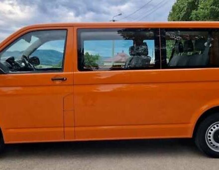 Оранжевый Фольксваген Transporter, объемом двигателя 2 л и пробегом 272 тыс. км за 9000 $, фото 6 на Automoto.ua