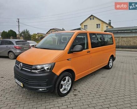 Помаранчевий Фольксваген Transporter, об'ємом двигуна 2 л та пробігом 192 тис. км за 26500 $, фото 1 на Automoto.ua