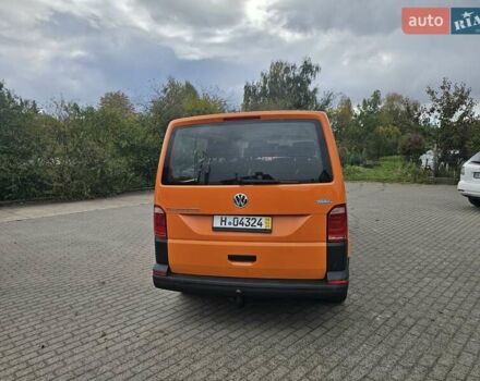 Помаранчевий Фольксваген Transporter, об'ємом двигуна 2 л та пробігом 192 тис. км за 26500 $, фото 6 на Automoto.ua