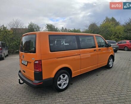 Помаранчевий Фольксваген Transporter, об'ємом двигуна 2 л та пробігом 192 тис. км за 26500 $, фото 5 на Automoto.ua