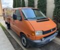 Оранжевый Фольксваген Transporter, объемом двигателя 2.5 л и пробегом 305 тыс. км за 3700 $, фото 1 на Automoto.ua
