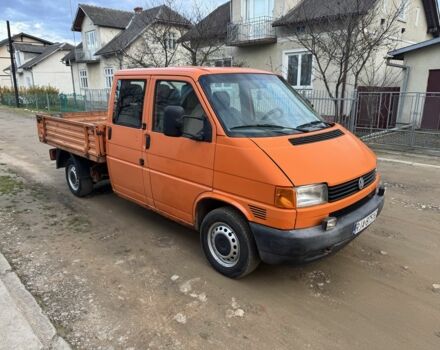 Оранжевый Фольксваген Transporter, объемом двигателя 2.5 л и пробегом 305 тыс. км за 3700 $, фото 1 на Automoto.ua