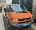 Оранжевый Фольксваген Transporter, объемом двигателя 2.5 л и пробегом 305 тыс. км за 3700 $, фото 4 на Automoto.ua