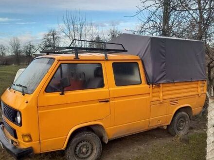 Фольксваген Transporter 1990 в Сарнах на Automoto.ua Оранжевый Фольксваген Transporter, объемом двигателя 1.6 л и пробегом 239 тыс. км за 3200 $, фото 1 на Automoto.ua