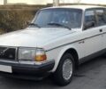 Белый Вольво 240, объемом двигателя 2.3 л и пробегом 280 тыс. км за 2880 $, фото 1 на Automoto.ua