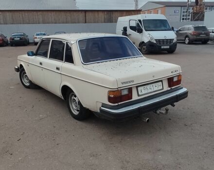 Белый Вольво 240, объемом двигателя 0 л и пробегом 350 тыс. км за 800 $, фото 3 на Automoto.ua
