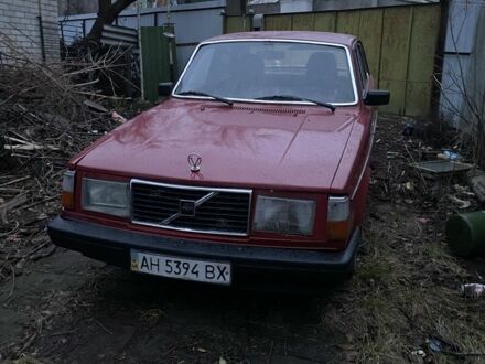 Коричневый Вольво 240, объемом двигателя 2 л и пробегом 300 тыс. км за 1167 $, фото 1 на Automoto.ua