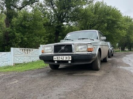 Вольво 240 1981 у Барвенковом на Automoto.ua Сірий Вольво 240, об'ємом двигуна 2.5 л та пробігом 2 тис. км за 678 $, фото 1 на Automoto.ua