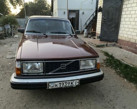 Синий Вольво 240, объемом двигателя 2.3 л и пробегом 300 тыс. км за 1000 $, фото 1 на Automoto.ua