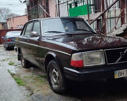 Коричневий Вольво 244, об'ємом двигуна 2.1 л та пробігом 222 тис. км за 1500 $, фото 1 на Automoto.ua