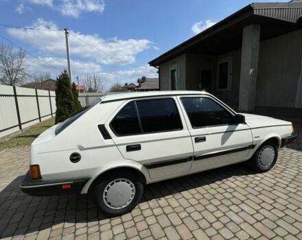 Белый Вольво 340, объемом двигателя 1.6 л и пробегом 235 тыс. км за 2100 $, фото 1 на Automoto.ua