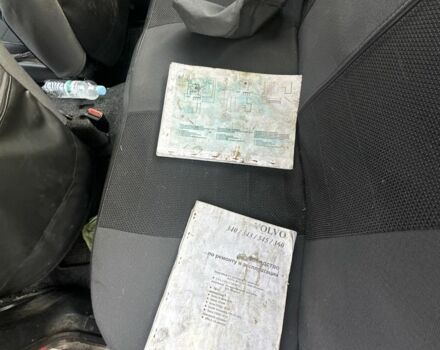 Красный Вольво 340, объемом двигателя 1.4 л и пробегом 215 тыс. км за 496 $, фото 12 на Automoto.ua