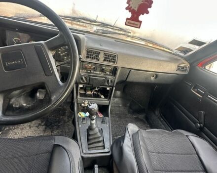 Красный Вольво 340, объемом двигателя 1.4 л и пробегом 215 тыс. км за 496 $, фото 10 на Automoto.ua