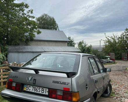 Серый Вольво 340, объемом двигателя 2 л и пробегом 250 тыс. км за 1500 $, фото 1 на Automoto.ua