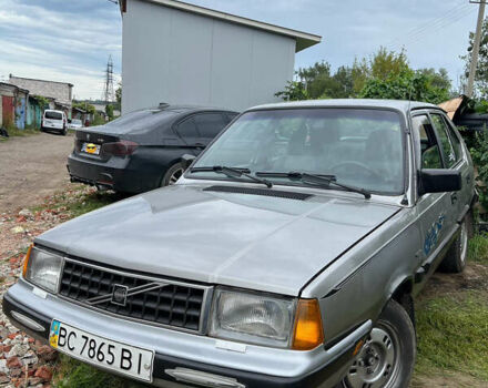 Серый Вольво 340, объемом двигателя 2 л и пробегом 250 тыс. км за 1500 $, фото 3 на Automoto.ua