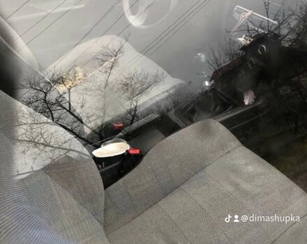 Сірий Вольво 340, об'ємом двигуна 1.4 л та пробігом 350 тис. км за 714 $, фото 1 на Automoto.ua