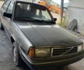 Сірий Вольво 340, об'ємом двигуна 1.6 л та пробігом 300 тис. км за 601 $, фото 1 на Automoto.ua